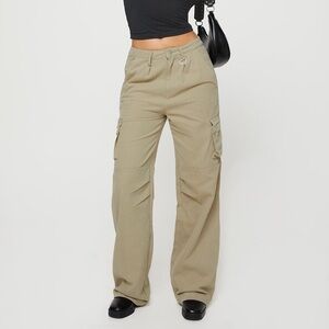 Princess Polly mid rise cargo jeans